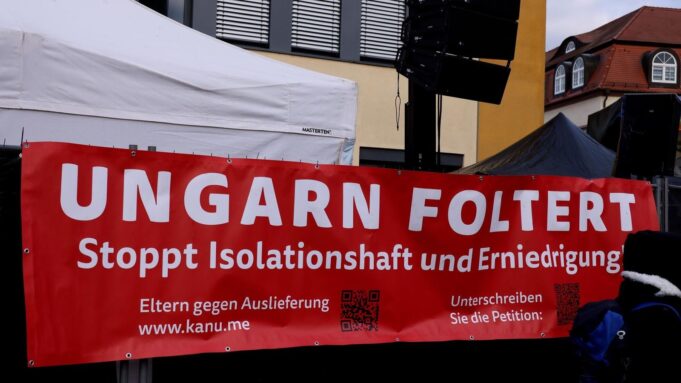 Thüringerinartinger mit Hungerstreik Gegen Ungarische Haftbedingungen

