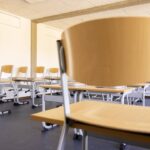 UNE -Initiative Lancée Contrela Construction de Septnouvelles Écoles spécialisées à genève
