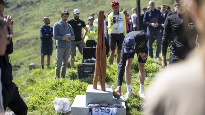Unestèleen L'onneur DeGeginomäderaétéeenéesur Sur Lie Sa Sa ch Sa ch Sa Cha Cha Chute Morder

