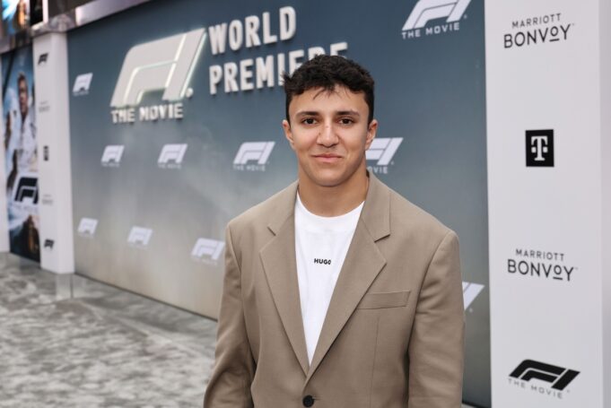Video: Isack Hadjar bereitet sich auf die Premiere des F1 -Films vor


