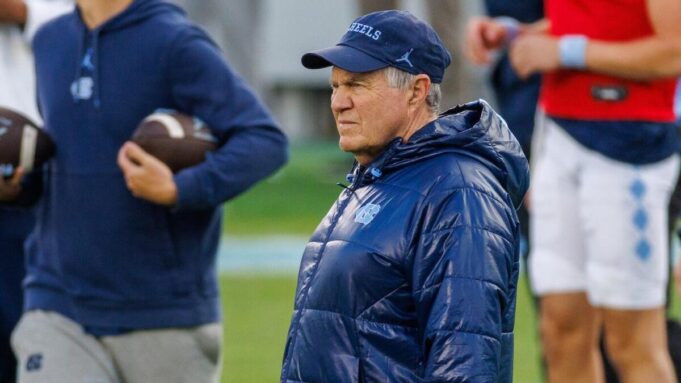 Von Bill Belichick bis Rich Rodriguez: Ratings für College -Football -Trainer im ersten Jahr

