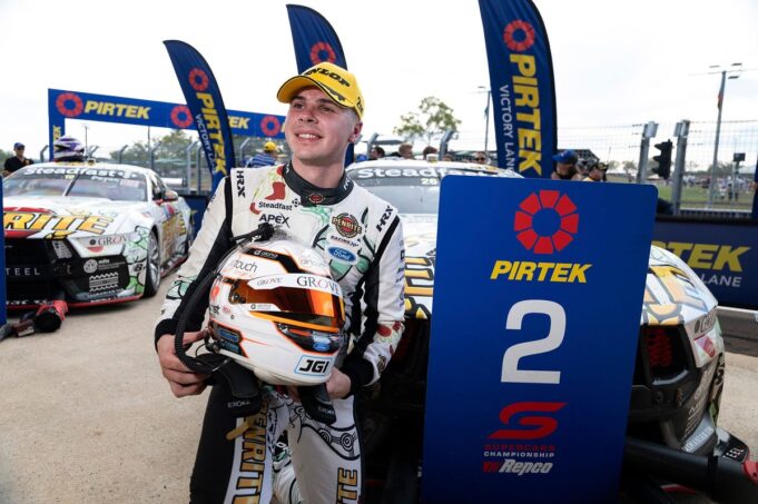 Wie Grove Racing den zweiten aufstrebenden Supercar -Star wird  

