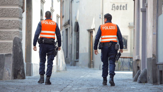 über50 MalausgerÜCKT: Diestadtpolizei Chur Hattte Am Pfingstwochenende Diehändevoll Zu Tun

