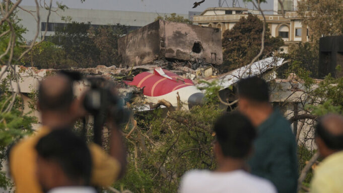 Air India - Flugbustelz: Tribstoffzufuhr Unterbrochen

