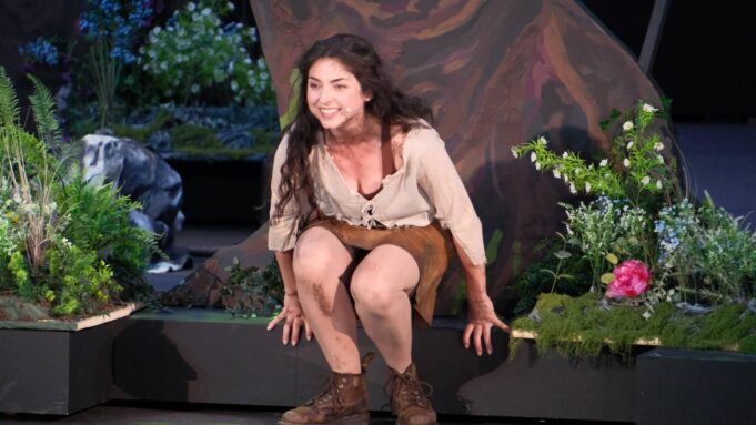 Bad Herfelder Festspiele: Myriam Akhoundoverhöltschauspielpreis | Hessenschau.de

