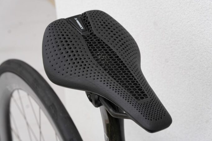Bewertung: Professionelle S-Works Power Evo mit spiegelmischender Sattel Evo ist im Trend-besser


