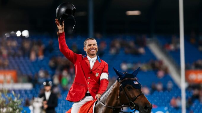 Chio Aachen: Farrington Siegt, Vogel Reitet auf Platz Vier

