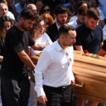 Die verärgerte Familie von Diogo Jota schließt sich dem Football -Star am Beerdigungstag nach Autounfall an