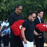 Diogo Jota Funeral Neueste: Liverpools Van Dijk und Arne Slot zahlen Fußballspieler unter den Ankunftsstars zu