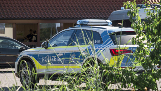 Ein Toter nach Angriff in Firma in den Bayern

