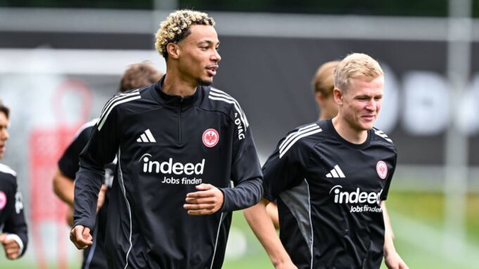 Eintracht: Ebimbe Ausgemustert, Burkardt Trifft


