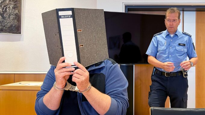 Fuldas Prozesess: Linienbus-Fahrerwegenutmaßlichensbrauchsminderjärigervor vor Gericht | Hessenschau.de

