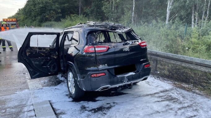 Hessen am Morgen: SUV Mitwohnwagengerätaufa7 in Brand | Hessenschau.de

