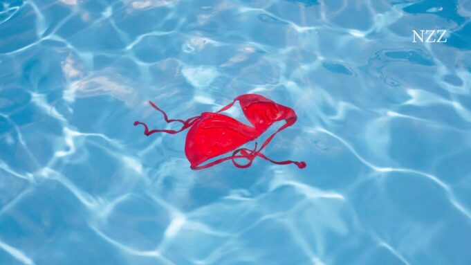 Kulturgeschicht des Bikinis: Emanzipation, Körperkultund Konroversen

