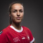 Liawältikämpftvor dem Spiel Gegen Island Mitihremkörper