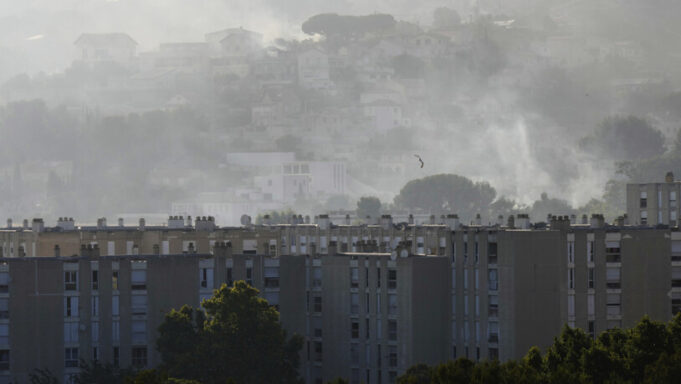 Marseille Nick Nick Gelöschts Feuer -110 Leichtverletzte

