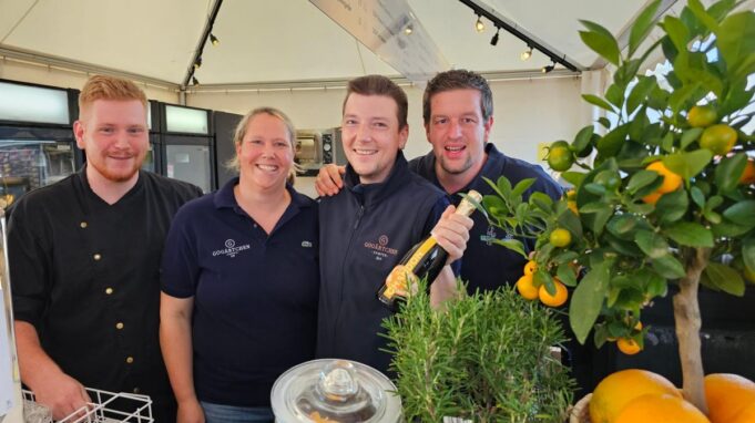 Muschelrock und Winzerfest Zogen Viele Beseuter

