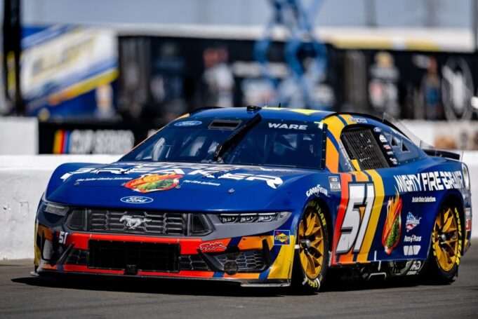 NASCAR setzt zwei Cody Ware Lose Wheel Crew -Mitglieder aus

