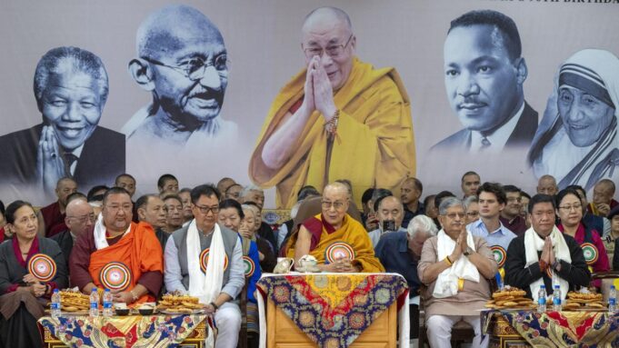 Oberhhaus der Tibeter: Dalai Lama Feiert90. Geburtstag

