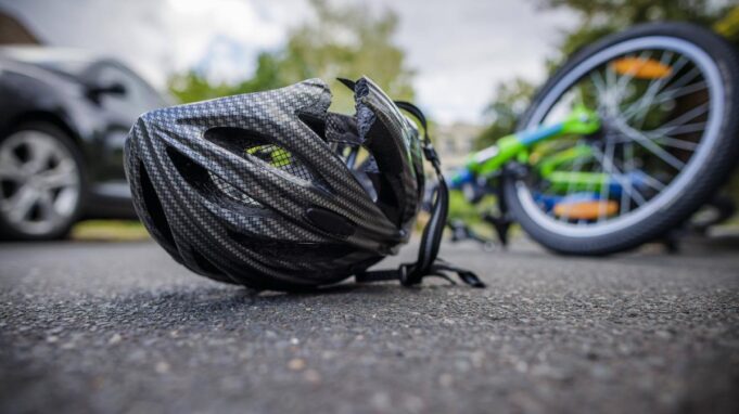 Oststeinbek: 13-Jährbei-Fahrradunfall Verslettt

