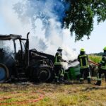 Rümpels Feuer auf Feld: Traktor Brennt Komplett AUS