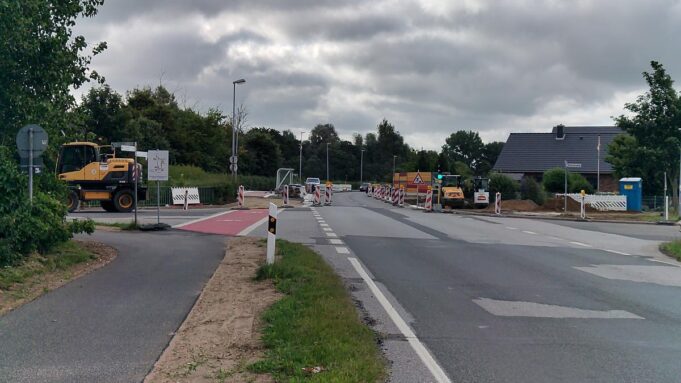 Stadt Husum Sperrt Wichtigestraßenachnach Nock

