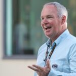 Tim Mayer macht sich auf den Weg, um das FIA -Präsidentenangebot bekannt zu geben