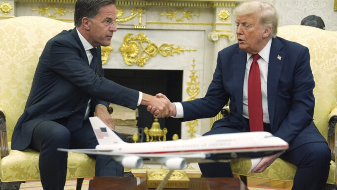 Trump Droht Russland Handelspartnern

