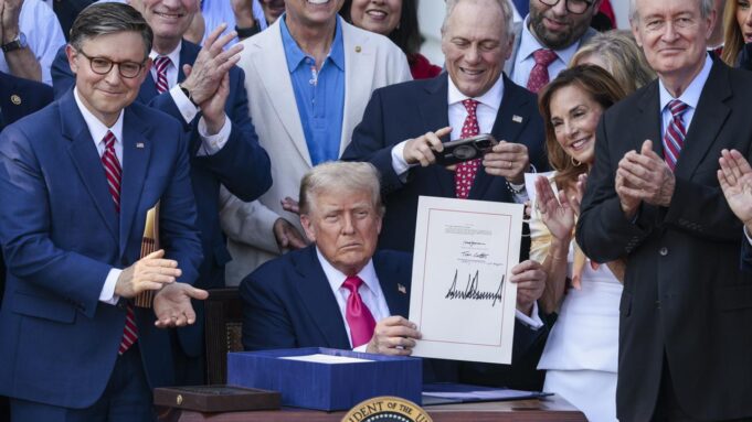 Trump Unerzeichnet bin US-ununabhänGigEitstag 