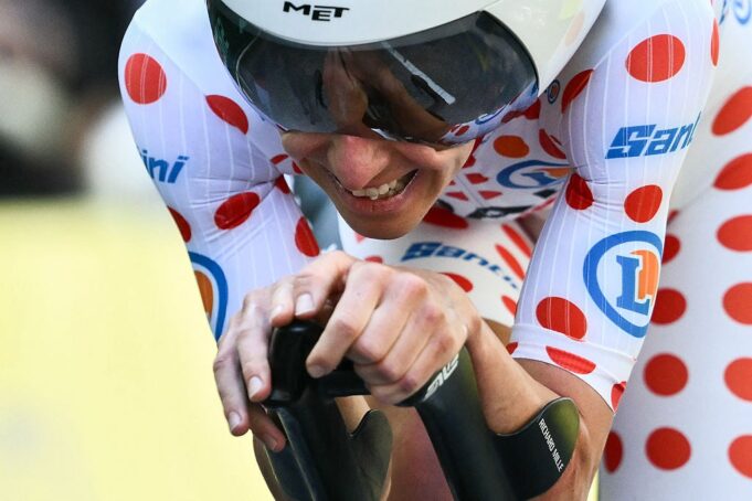 Vispoel Crushes Tour de France TT, Pogačarburies Vingegaard

