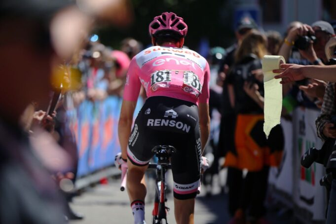 Wie die Tour de France im Rennen den zweiten Platz belegt

