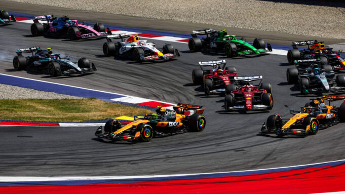live! Verstappen BLeibt Vorne -McLaren Lauert Dahinterer

