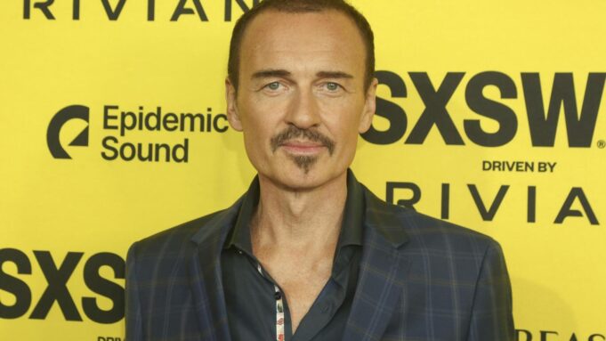 „Nip/Tuck” -Star Stirbt MIT Nur 56 Jahre an Krebs


